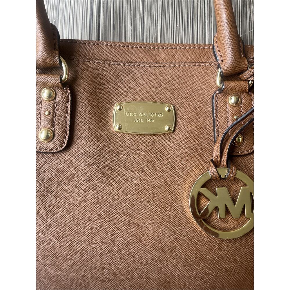 MICHAEL KORS Sandrine Saffiano Satchel Purse Tan Zipper Crossbody Hand Bag - Picture 2 of 14